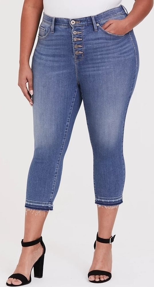 NWT Torrid Sky High Skinny Crop Size 20 Buttonfly Undone Hem